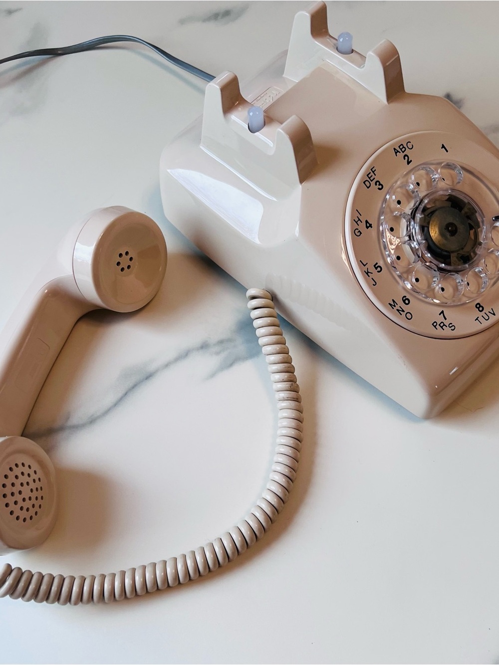 Vintage 1970s Beige Rotary Bell Telephone - Picture 3 of 9
